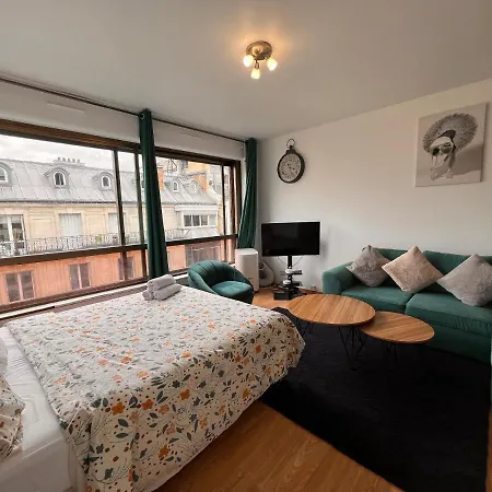 Appartement Champs-elysées - Hala *