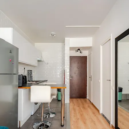 Chic Parisian Steps From Champs Elysees *